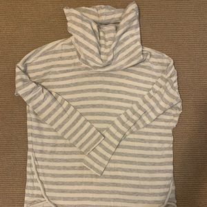 Loft Cowneck, Turtleneck long sleeve